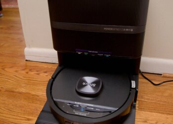 Shark PowerDetect UV Reveal review: This robot vacuum hunts down stains
