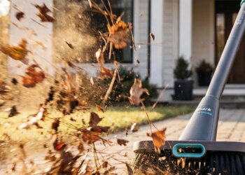 Shark’s BlastBoss amplifies your sweeping with a 190 mph blast of air