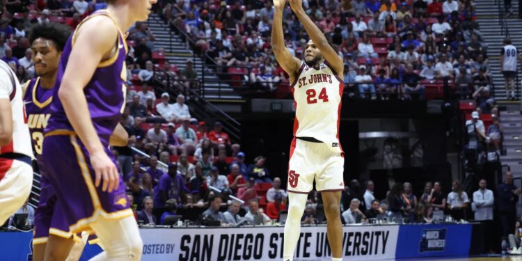 Zuby Ejiofor takes a 3-pointer during St. John's first-round win on March 20, 2026.