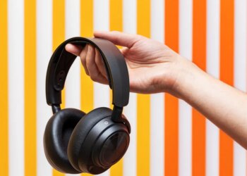 SteelSeries’ feature-packed Nova Pro Wireless headset is $80 off