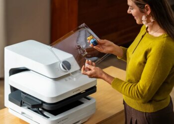 This modular crafting machine can create custom shirts, phone cases, and molds