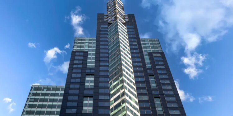 Illustration of 1540 Broadway building.