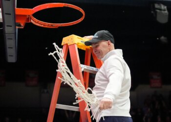 Trade $10, get $10 for Saturday's Conference Tournament Finals