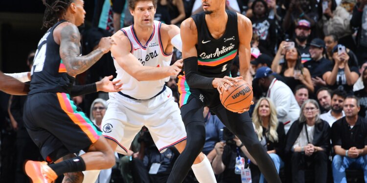 Trade $10, get $10 for Spurs vs. Clippers