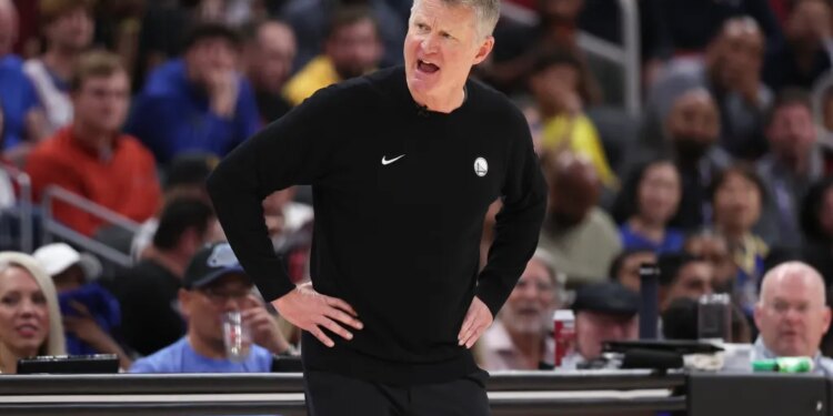 Warriors coach Steve Kerr