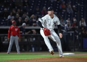 New York Yankees pitcher Ryan Weathers #40, pitching in the 1st inning.