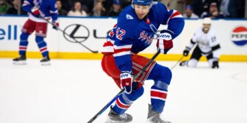 Noah Laba makes a pass during the Rangers' loss to the Kings on March 16, 2026.