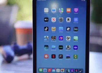 iPhone Fold rumor: iPad-like multitasking, but no iPad apps and no Face ID