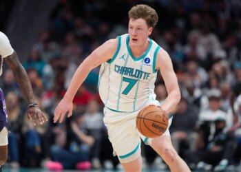 Get a 20% first deposit match up to $1,500 for Suns vs. Hornets