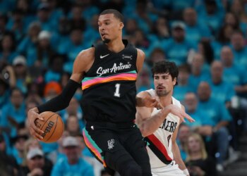 Fanatics Sportsbook promo code NYPOST: Bet $20, get $200 FanCash for Trail Blazers vs. Spurs