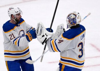 bet365 bonus code: Bet $10, get $200 in bonus bets for Sabres vs. Bruins