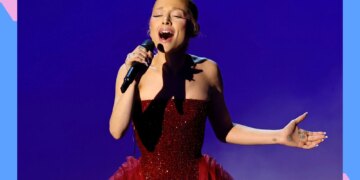 Ariana Grande announces new album. Get tickets to see her on tour