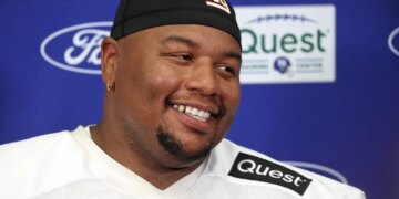 The Giants traded Dexter Lawrence to the Bengals.