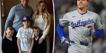 Dodgers' Freddie Freeman on paternity list, Ryan Ward active