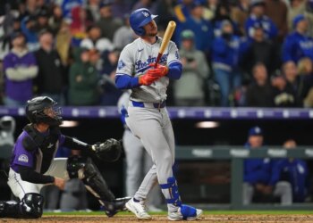 Mookie Betts at bat for the Dodgers.