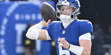 Giants new offensive coordinator said he doesn't want Jaxson Dart to try to be the next Patrick Mahomes.