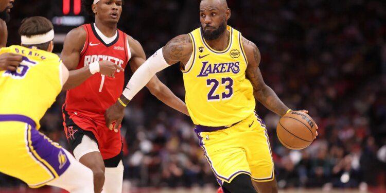 How to watch Rockets-Lakers for free in NBA Playoffs Round 1