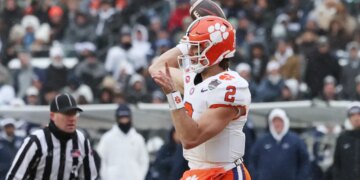 Clemson Tigers quarterback Cade Klubnik #2 throws a pass.