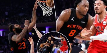 Knicks crush Bulls to clinch third consecutive 50-win season