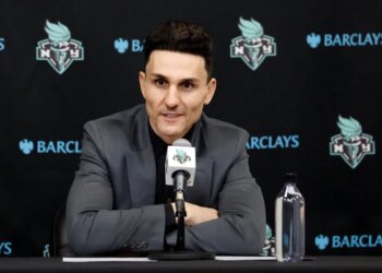 New York Liberty Head Coach Chris DeMarco at a press conference.