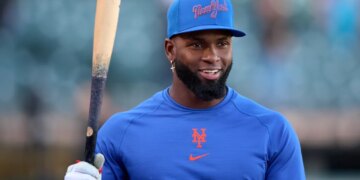 Luis Robert Jr., who is battling lower back tightness, could be headed to the injured list.