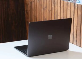 Microsoft planning Surface Laptop with an OLED display