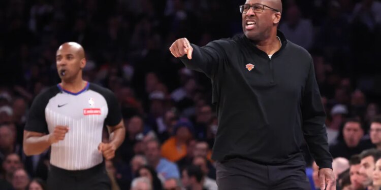 New York Knicks head coach Mike Brown reacts on the baseline during the first quarter.