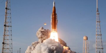 NASA had to ‘reload’ Microsoft Outlook after Artemis II glitch