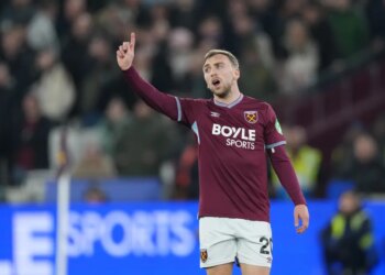 Jarrod Bowen reacts during a soccer match.