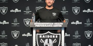 New Raiders QB Kirk Cousins