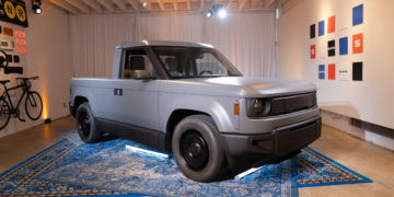Slate raises $650 million to make its budget electric truck