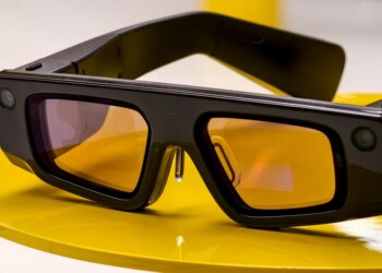 Snap is sticking with Qualcomm for its next AR glasses