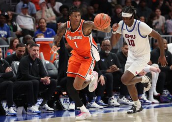 St. John's gets in on the action for Syracuse's Donnie Freeman