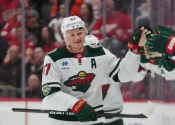 stars-vs-wild-odds-prediction-game-1