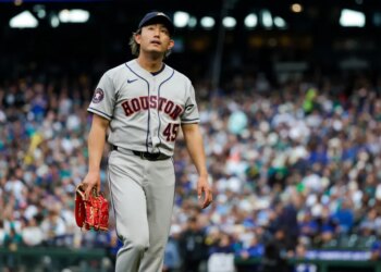 Houston Astros pitcher Tatsuya Imai (45) departs the mound during a pitching change.