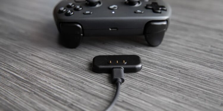 Valve launches the Steam Controller without the Steam Machine