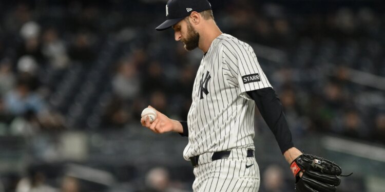 Yankees' late rally falls short after bullpen implodes in loss to Marlins