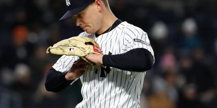 New York Yankees pitcher Will Warren reacts on the mound during the 4th inning.
