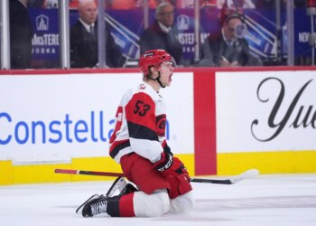 bet365 bonus code: Bet $10, get $200 in bonus bets for Canadiens vs. Hurricanes
