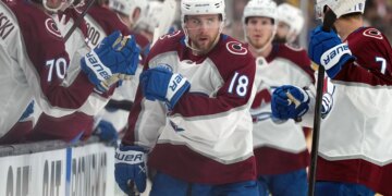 Fanatics Sportsbook promo code NYPOST: Bet $20, get $350 in bonus bets for Avalanche vs. Golden Knights