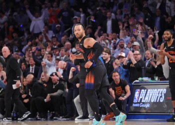 Jalen Brunson #11, after hitting a jump shot giving the Knicks a lead in the 4th quarter.