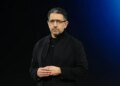Amazon’s Panos Panay addresses new Fire phone rumors