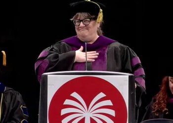 An AI announcer mispronounced and skipped names during a graduation
