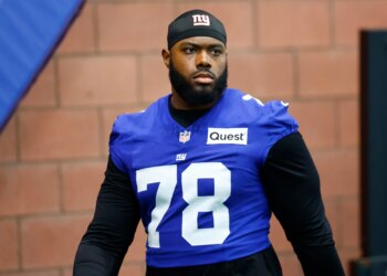 Andrew Thomas wants to be a foundational piece of Giants’ turnaround