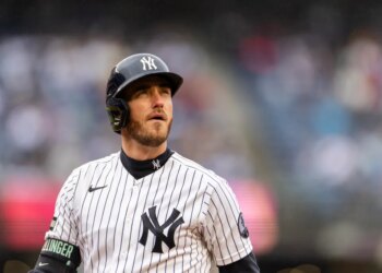 Yankees left fielder Cody Bellinger (35) reacts after he flies out during the second inning against the Tampa Bay Rays at Yankee Stadium, Sunday, May 24, 2026, in Bronx, NY.
