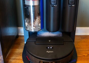 Dyson Spot and Scrub Ai review: a great mop, a worse vacuum
