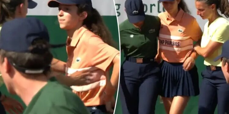French Open ball girl exits match due to sweltering heat in worrying scene