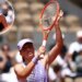 French Open betting picks, odds: Target Iga Swiatek’s dominance at Roland-Garros to continue