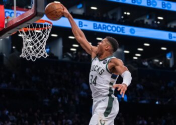 Milwaukee Bucks forward Giannis Antetokounmpo (34) dunks in the first half 
against the Brooklyn Nets at Barclays Center, Monday, Nov. 6, 2023, in Brooklyn, NY. (Corey Sipkin for the NY POST Photo/Corey Sipkin)
Brooklyn Nets vs. Milwaukee Bucks