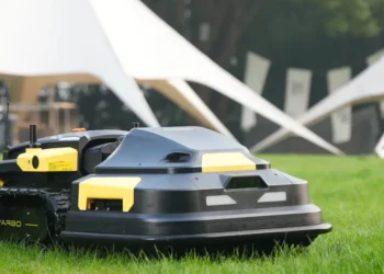 Here is Yarbo’s promise to fix the robot mower that ran me over